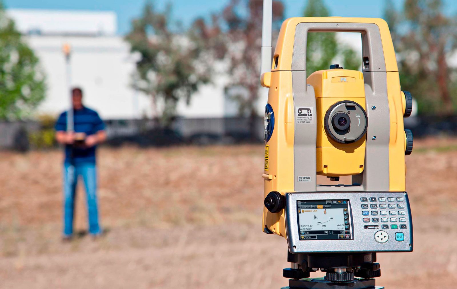 máy toàn đạc điện tử topcon