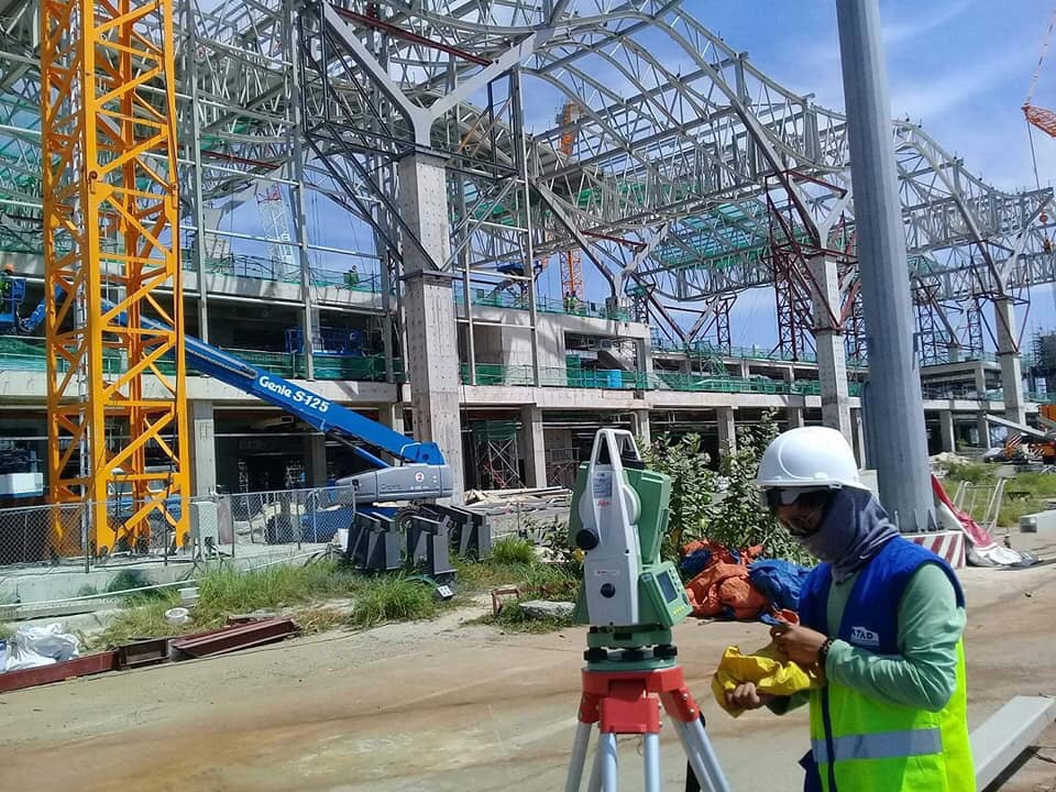 Công nghệ tạo ra máy toàn đạc quyết định mạnh mẽ đến giá máy bộ đàm.