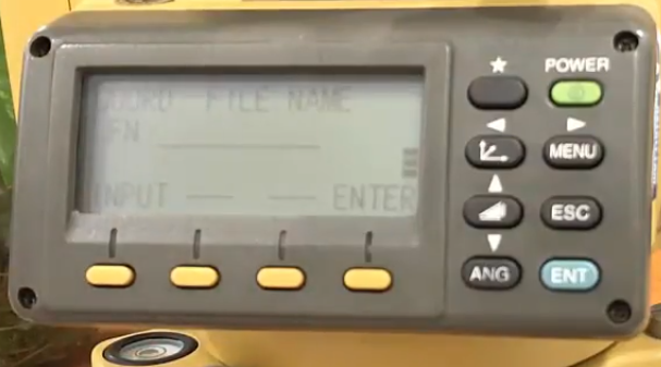giao diện máy toàn đạc