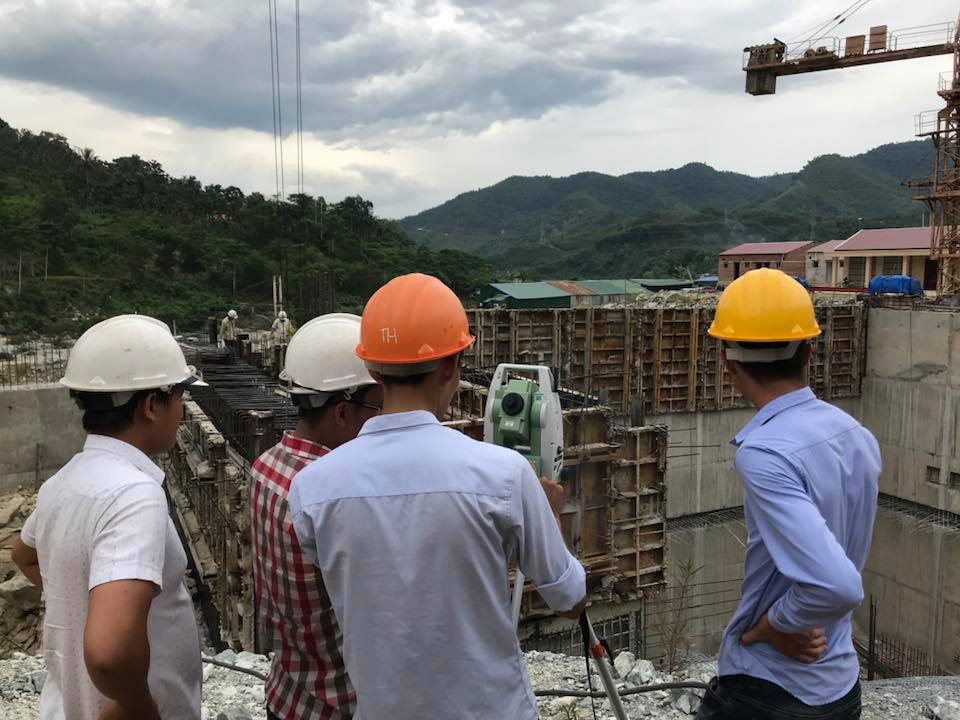 Cần lưu ý khi đi mua máy toàn đạc cụ thể là các phương án, hình thức mua máy toàn đạc dựa vào giá bán