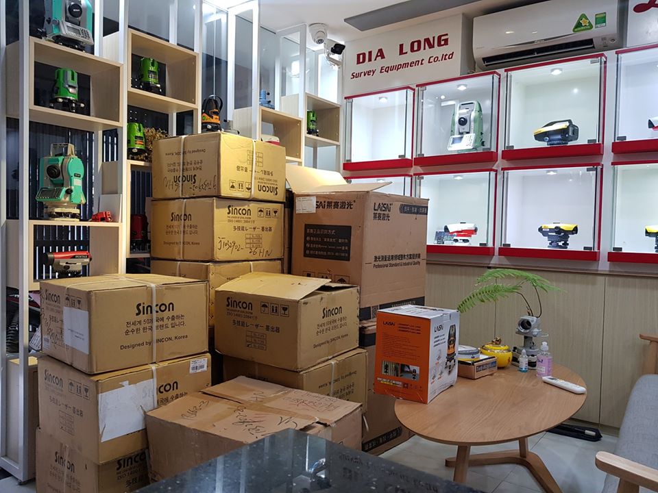 Mỗi thiết kế máy toàn đạc thuộc các thương hiệu khác nhau đều có các ưu điểm riêng vượt trội cũng như sự phù hợp trong nhiều công việc đo đạc trắc địa.