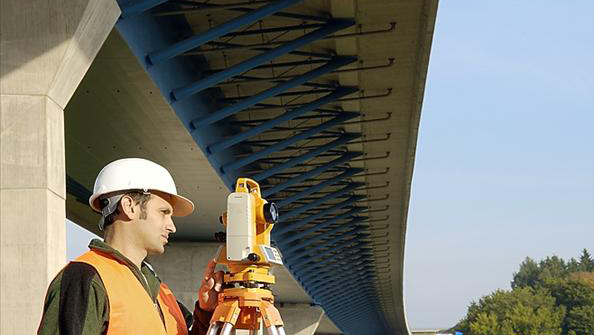 ứng dụng máy toàn đạc điện tử south nts 332r